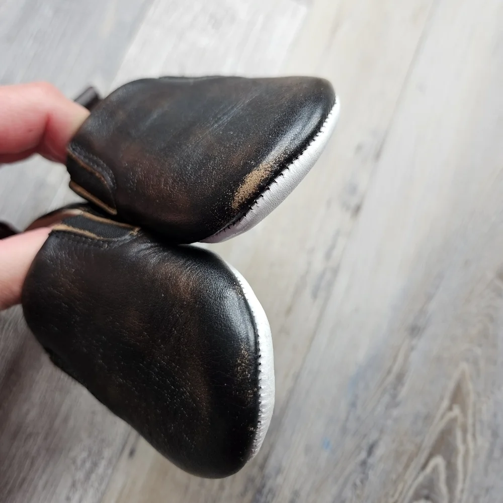 Freebird My First Freebird Crib Shoes Baby Kicks Size 3 Black Distressed